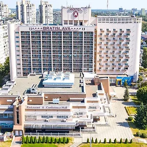 Hotel Bratislava, Kijów